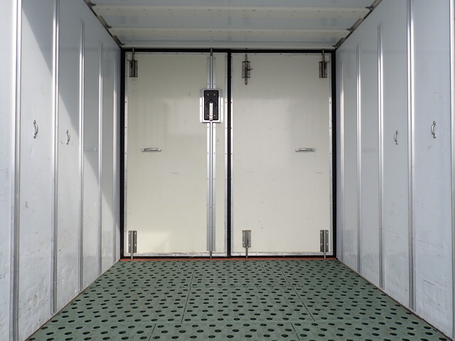 いすゞエルフ冷凍車（冷蔵車）小型（2t・3t）[写真18]