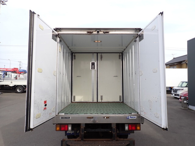 いすゞエルフ冷凍車（冷蔵車）小型（2t・3t）[写真19]