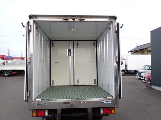 いすゞエルフ冷凍車（冷蔵車）小型（2t・3t）[写真20]