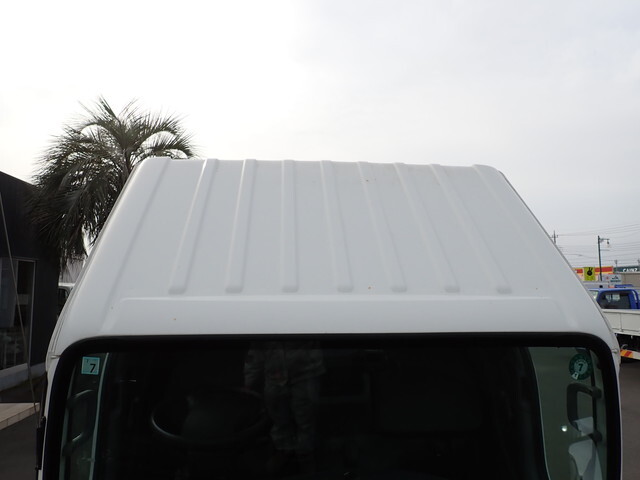 いすゞエルフ冷凍車（冷蔵車）小型（2t・3t）[写真25]