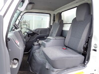 いすゞエルフ冷凍車（冷蔵車）小型（2t・3t）[写真35]