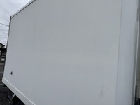 いすゞエルフ冷凍車（冷蔵車）小型（2t・3t）[写真07]