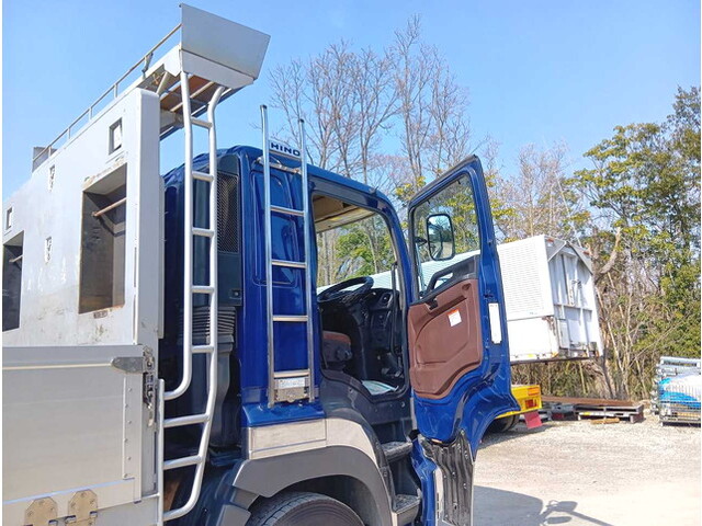 日野プロフィアアルミブロック大型（10t）[写真17]