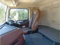 日野プロフィアアルミブロック大型（10t）[写真30]