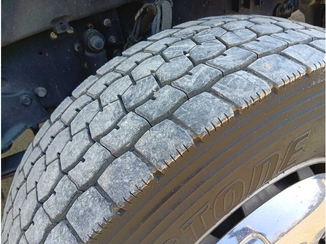 日野プロフィアアルミブロック大型（10t）[写真31]