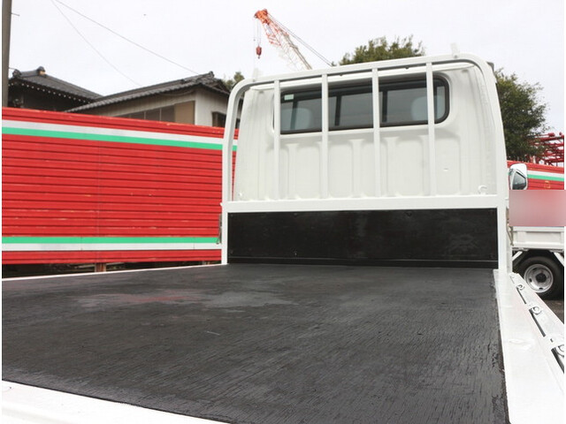 三菱ふそうキャンターダブルキャブ（Wキャブ）小型（2t・3t）[写真13]