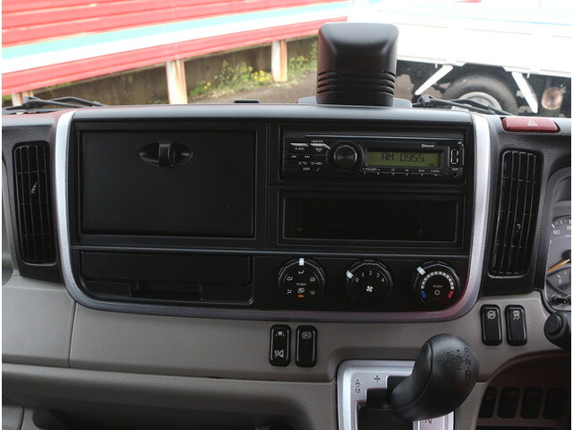 三菱ふそうキャンターダブルキャブ（Wキャブ）小型（2t・3t）[写真21]