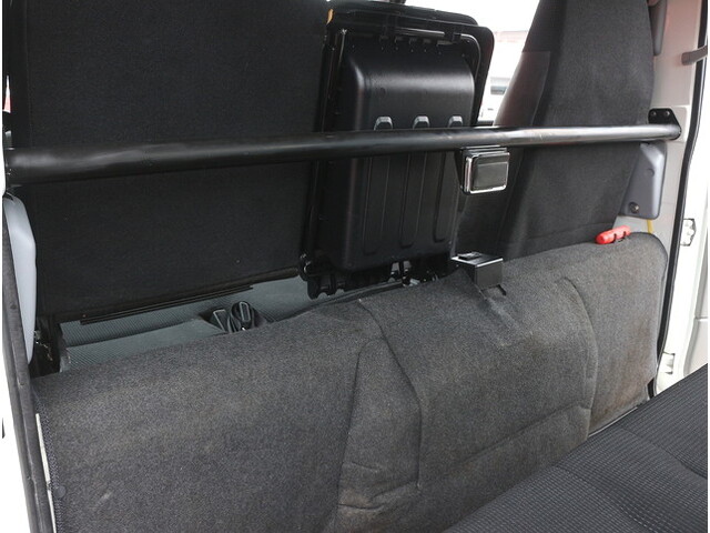 三菱ふそうキャンターダブルキャブ（Wキャブ）小型（2t・3t）[写真23]