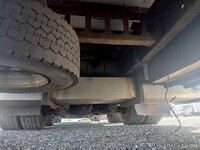 日野プロフィア平ボディ大型（10t）[写真30]