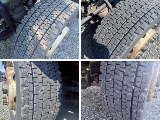 日野プロフィア平ボディ大型（10t）[写真38]