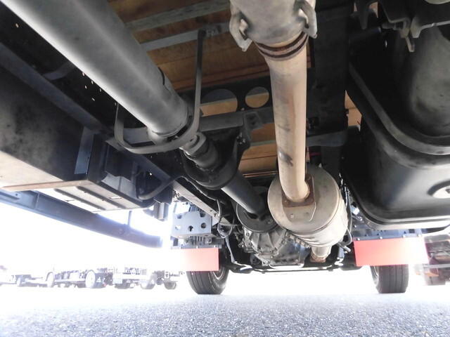 いすゞエルフアルミブロック小型（2t・3t）[写真10]