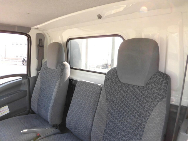 いすゞエルフアルミブロック小型（2t・3t）[写真17]