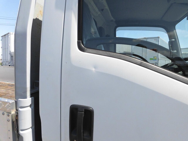 いすゞエルフアルミブロック小型（2t・3t）[写真28]