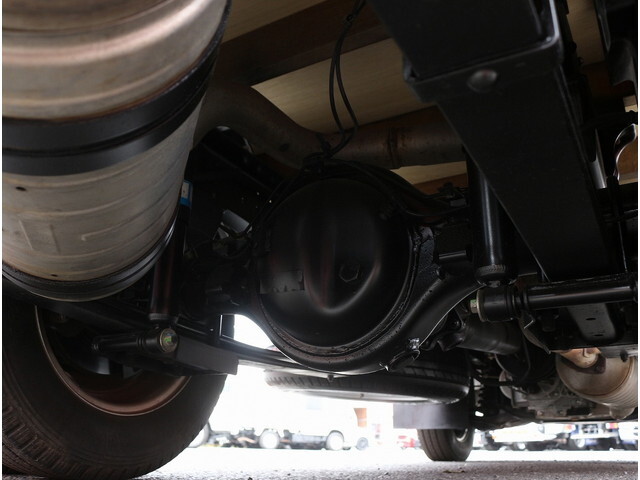 三菱ふそうキャンター平ボディ小型（2t・3t）[写真23]