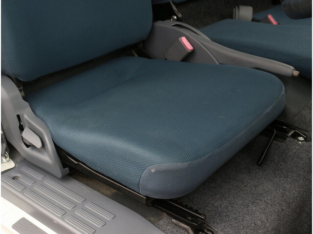 三菱ふそうキャンター平ボディ小型（2t・3t）[写真25]