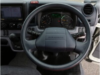 三菱ふそうキャンター平ボディ小型（2t・3t）[写真27]