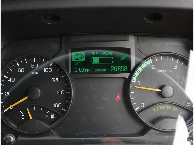 三菱ふそうキャンター平ボディ小型（2t・3t）[写真27]