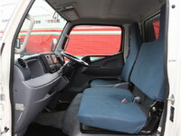 三菱ふそうキャンター平ボディ小型（2t・3t）[写真34]