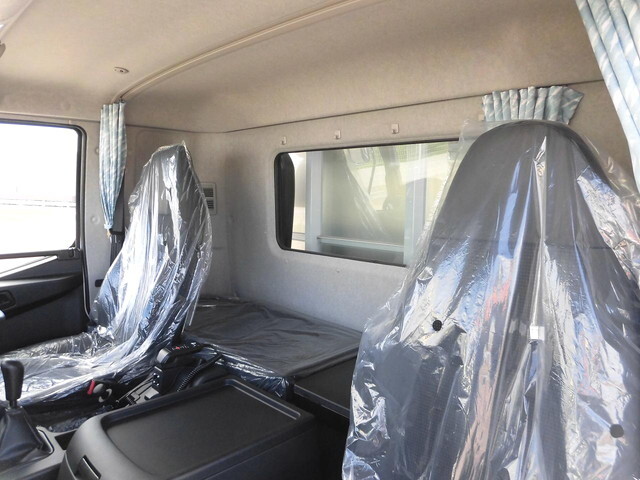 三菱ふそうファイターアルミウイング中型（4t）[写真19]