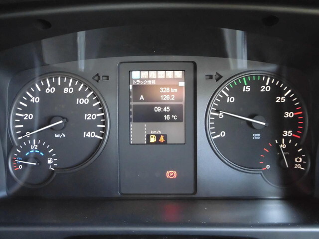 三菱ふそうファイターアルミウイング中型（4t）[写真22]