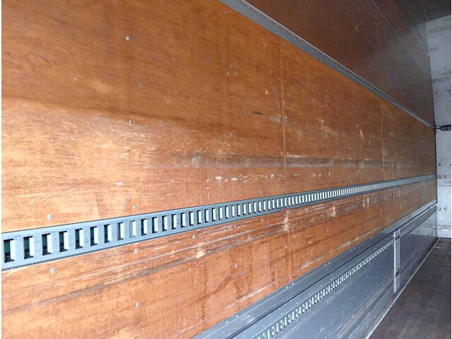 日野プロフィアアルミウイング大型（10t）[写真13]