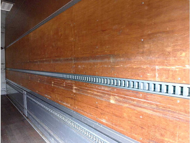 日野プロフィアアルミウイング大型（10t）[写真14]