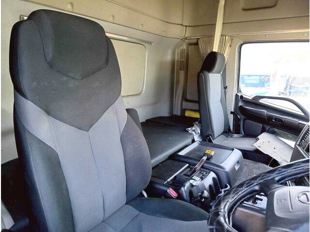 日野プロフィアアルミウイング大型（10t）[写真16]