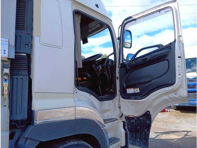 日野プロフィアアルミウイング大型（10t）[写真17]