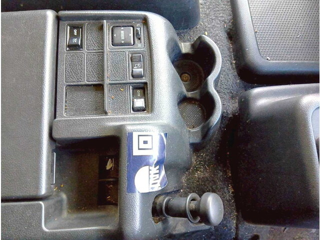 日野プロフィアアルミウイング大型（10t）[写真23]