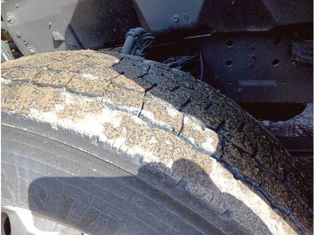 日野プロフィアアルミウイング大型（10t）[写真34]