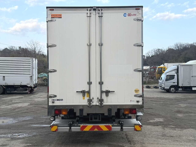 日野プロフィアアルミウイング大型（10t）[写真06]