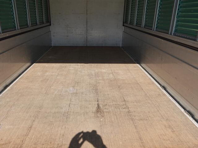 トヨタダイナアルミウイング小型（2t・3t）[写真16]