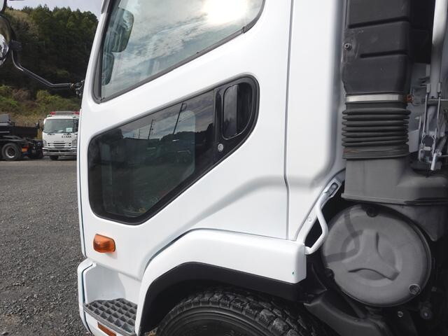 三菱ふそうファイターアルミウイング増トン（6t・8t）[写真11]