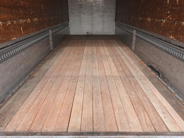 三菱ふそうファイターアルミウイング増トン（6t・8t）[写真16]