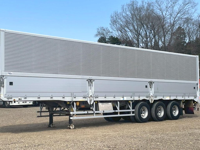 その他のメーカーその他の車種ウイングトレーラー大型（10t）[写真06]