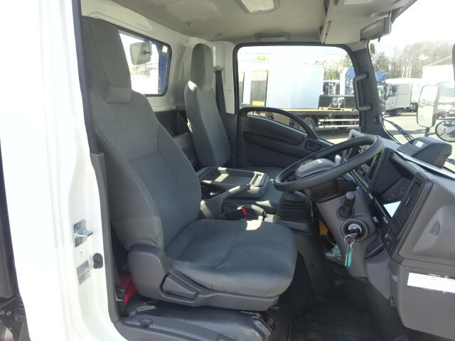 いすゞエルフセーフティローダー小型（2t・3t）[写真29]