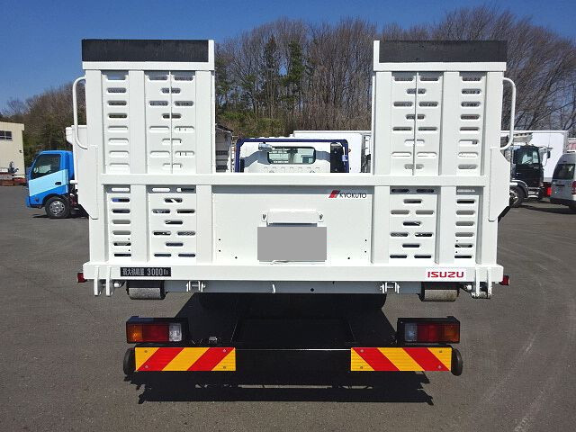 いすゞエルフセーフティローダー小型（2t・3t）[写真06]