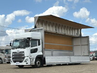 UDトラックスクオンアルミウイング大型（10t）[写真01]