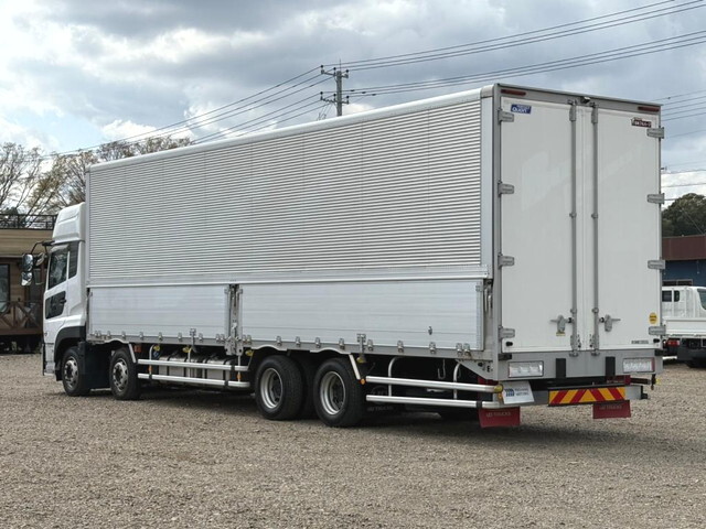 UDトラックスクオンアルミウイング大型（10t）[写真04]