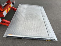 日野レンジャー冷蔵冷凍ウイング中型（4t）[写真13]