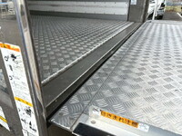 日野レンジャー冷蔵冷凍ウイング中型（4t）[写真14]