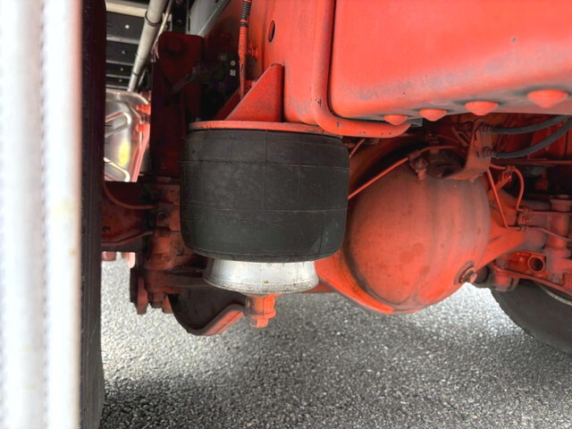 日野レンジャー冷蔵冷凍ウイング中型（4t）[写真16]