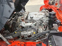 日野レンジャー冷蔵冷凍ウイング中型（4t）[写真18]