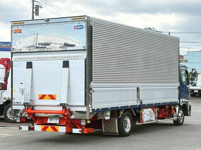 日野レンジャー冷蔵冷凍ウイング中型（4t）[写真04]