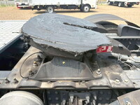 UDトラックスクオントレーラーヘッド（トラクターヘッド）大型（10t）[写真07]