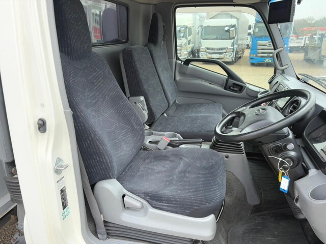 日野デュトロアルミウイング小型（2t・3t）[写真19]