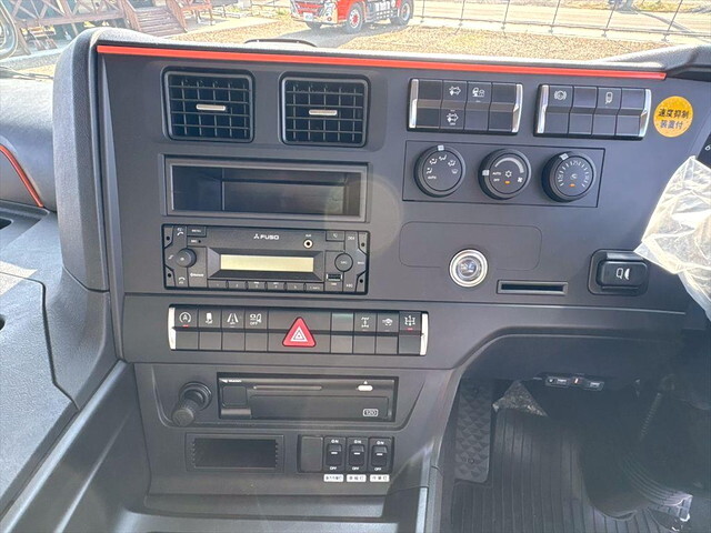 三菱ふそうスーパーグレート深ダンプ（土砂禁ダンプ）大型（10t）[写真16]