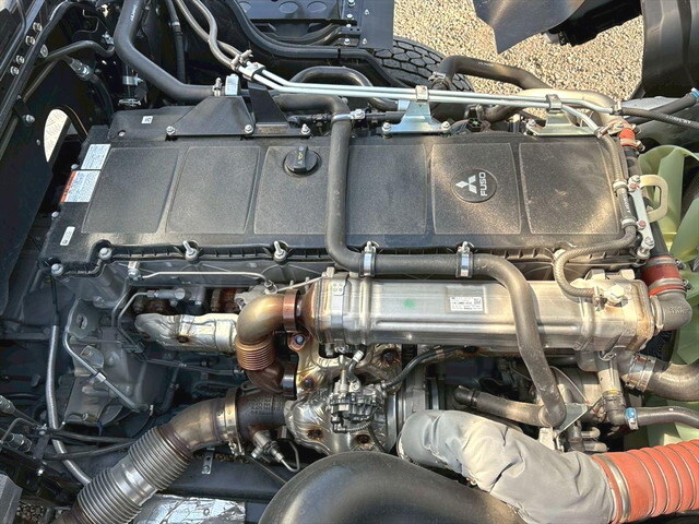 三菱ふそうスーパーグレート深ダンプ（土砂禁ダンプ）大型（10t）[写真21]