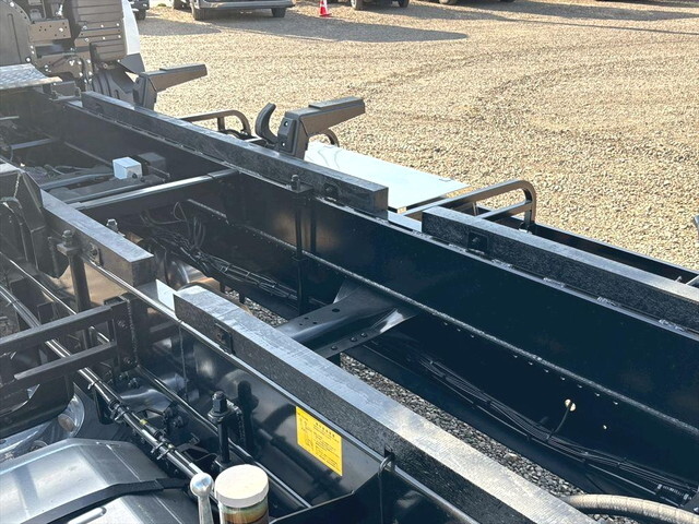 三菱ふそうスーパーグレート深ダンプ（土砂禁ダンプ）大型（10t）[写真23]