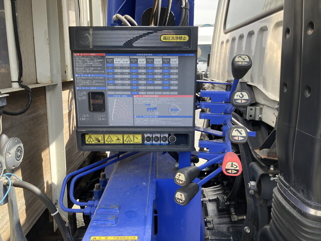 三菱ふそうファイタークレーン5段中型（4t）[写真15]